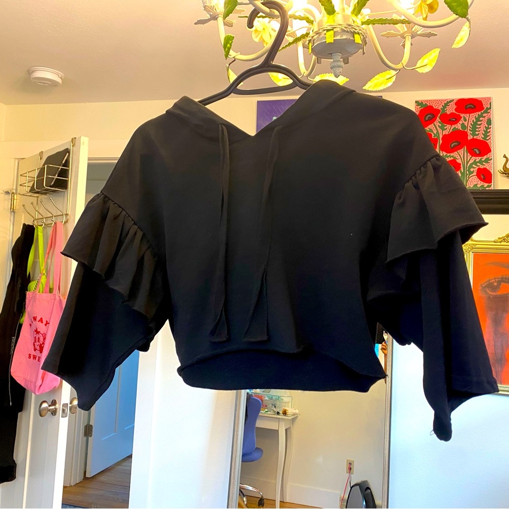 Rodeo Quincy cropped ruffle sleeve hoodie NWT